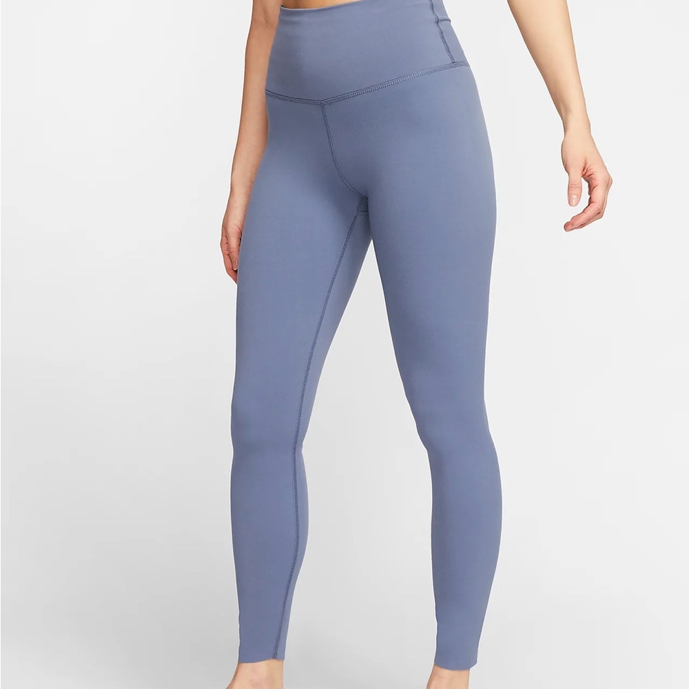 Nike Yoga Dri-FIT Luxe Size XXL
Women's High-Waisted 7/8 Infinalon Leggings